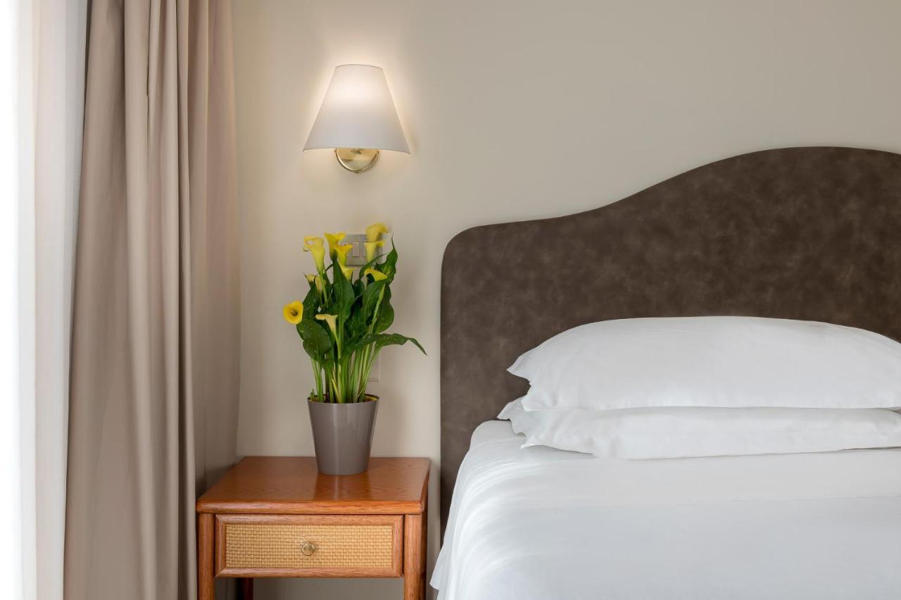 Hotel Adlon - Fronte Mare Riccione Ngoại thất bức ảnh
