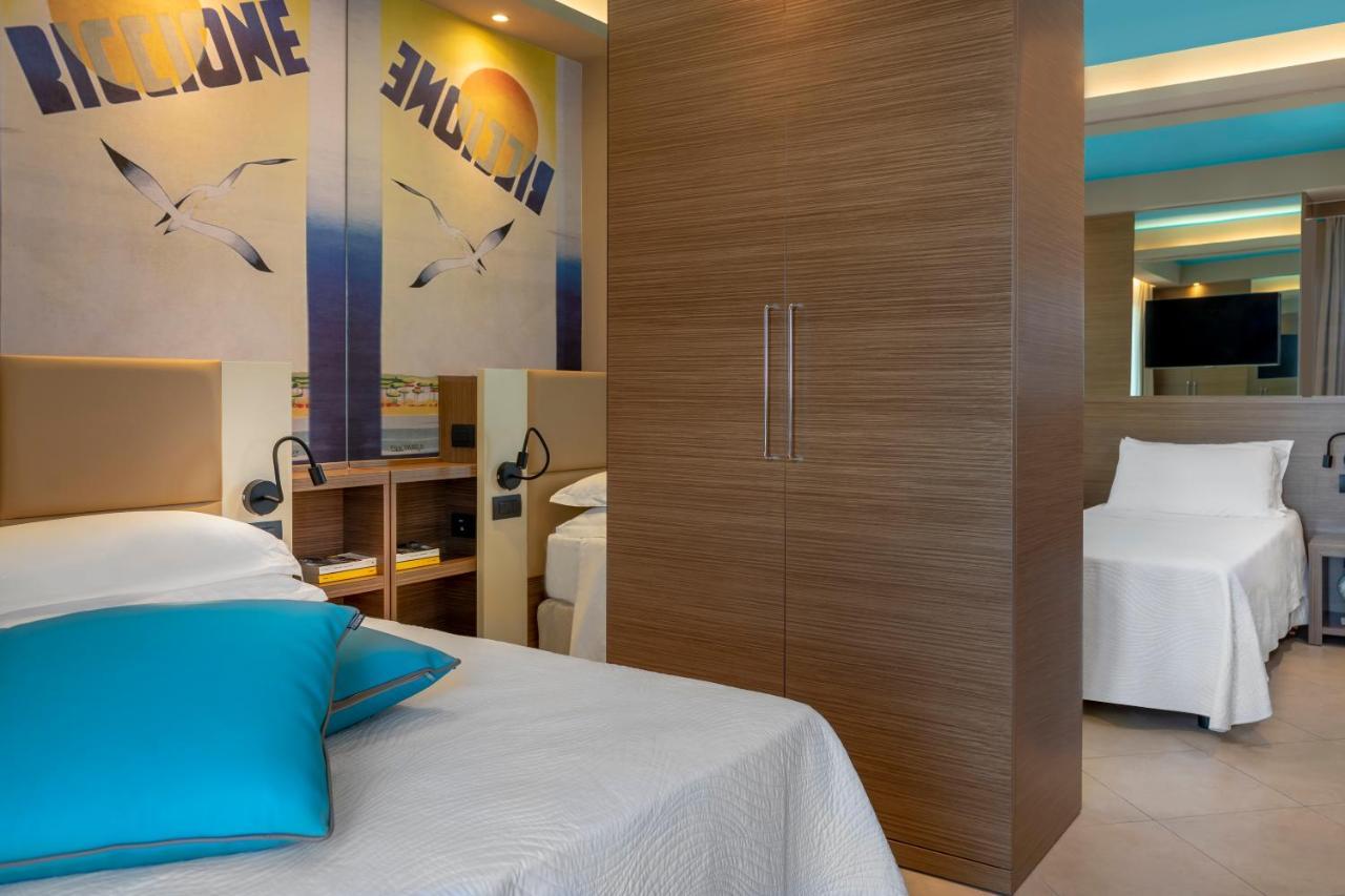 Hotel Adlon - Fronte Mare Riccione Ngoại thất bức ảnh